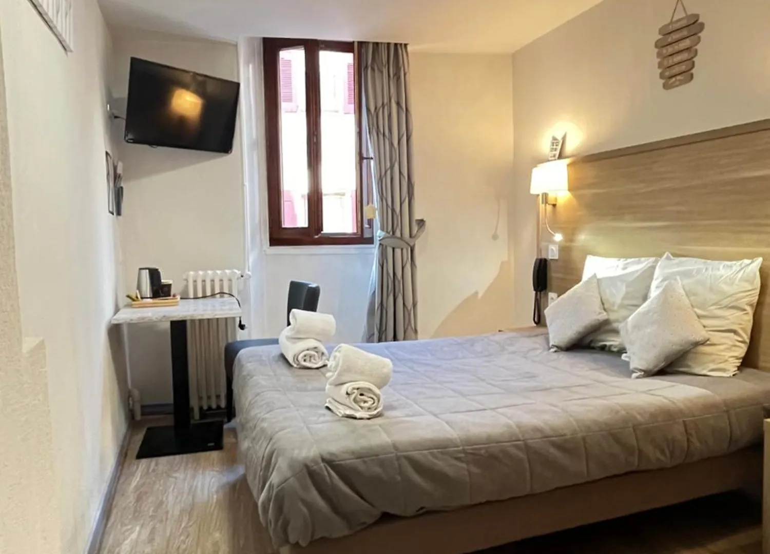 Hotel Du Cheval Blanc Barcelonnette